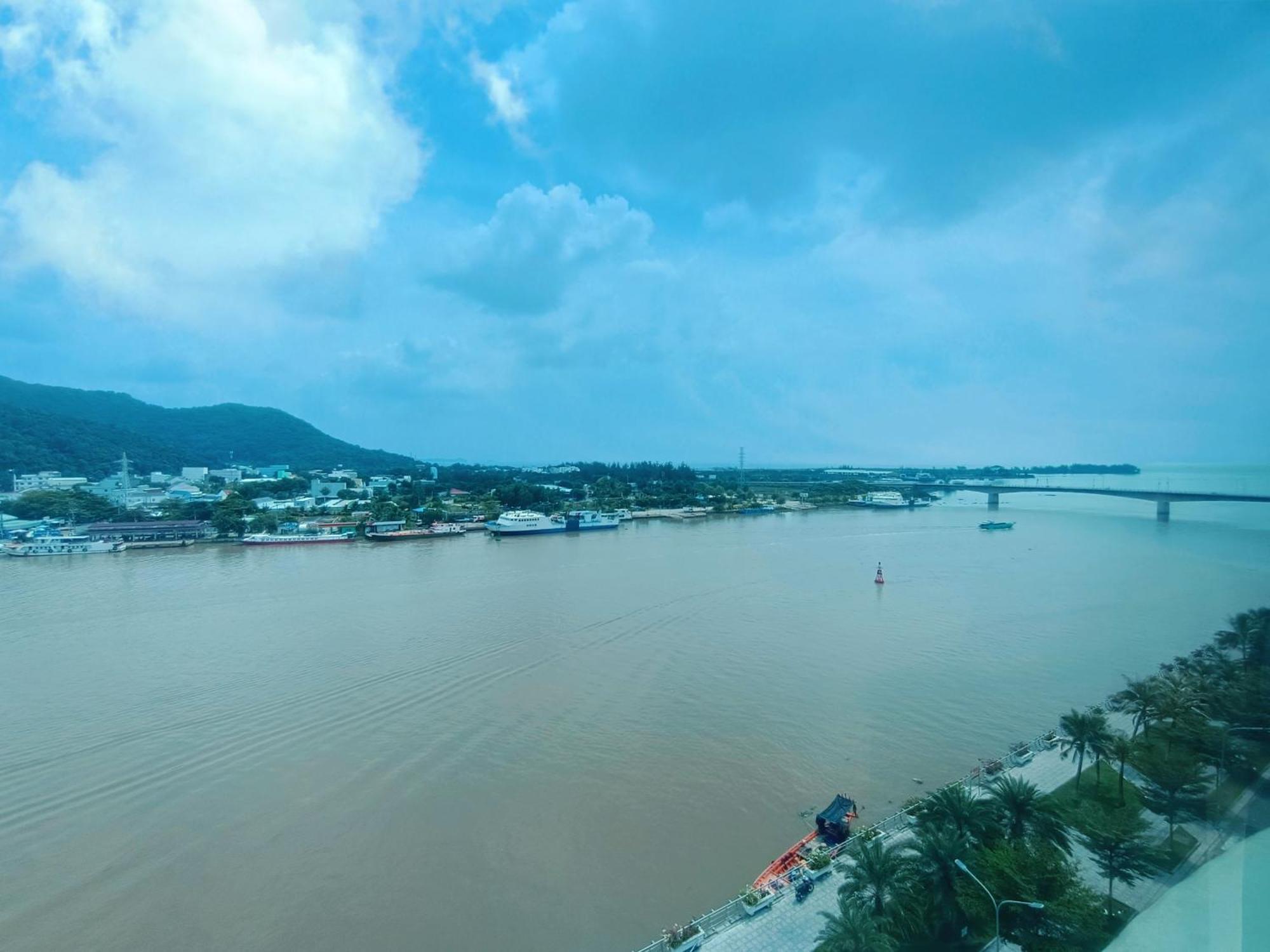 River Hotel Hà Tiên Exterior foto